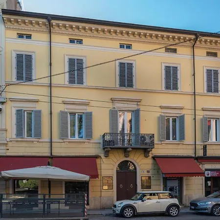 Apartment Casa Boss Monolocale Tribunale 4 *